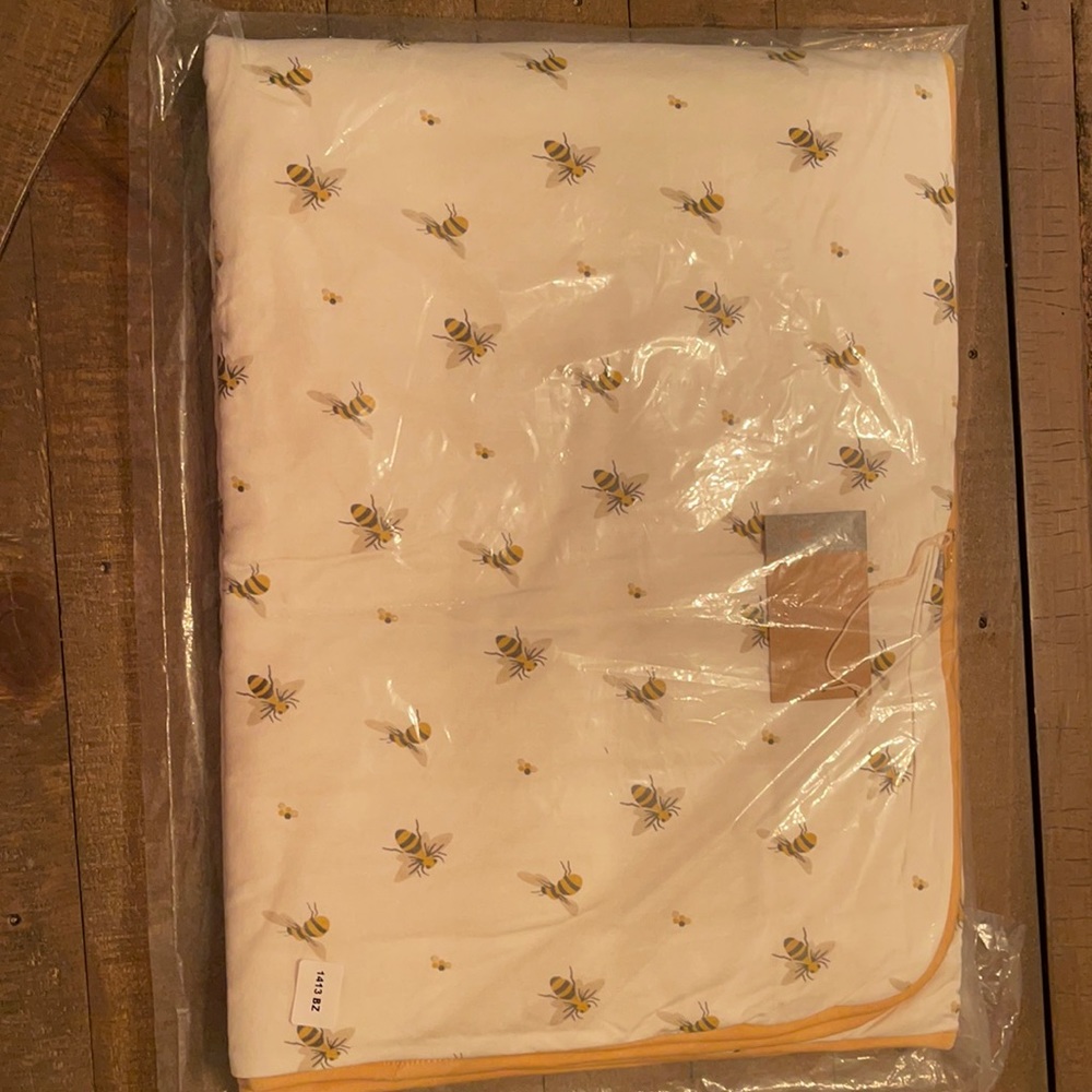 Kyte Buzz Toddler Blanket